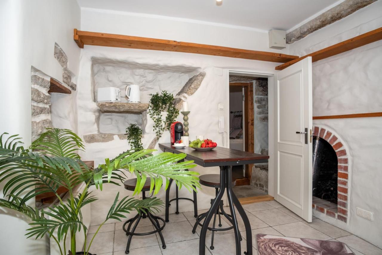 Rataskaevu Boutique - 7 Unique Apartments 탈린 외부 사진