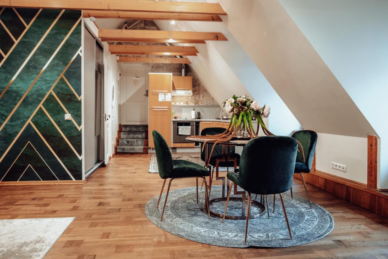 Rataskaevu Boutique - 7 Unique Apartments 탈린 외부 사진